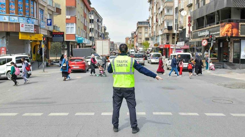 Esenyurt Belediyesinden öğrenciler için güvenli geçiş önlemi
