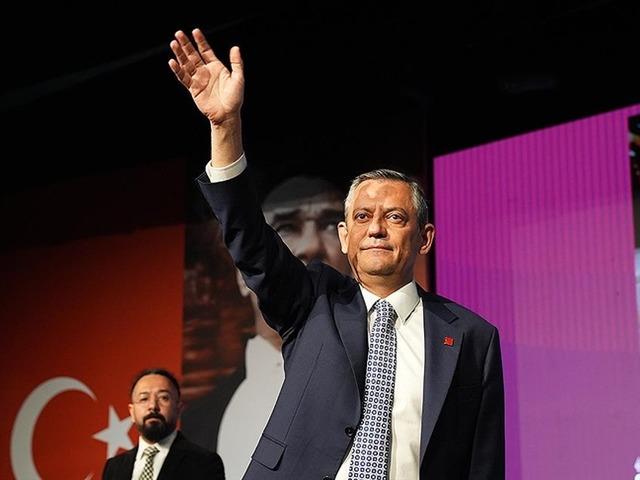 &Ouml;zg&uuml;r &Ouml;zel ve 5 CHP'li milletvekili i&ccedil;in 'r&uuml;şvet' fezlekesi!