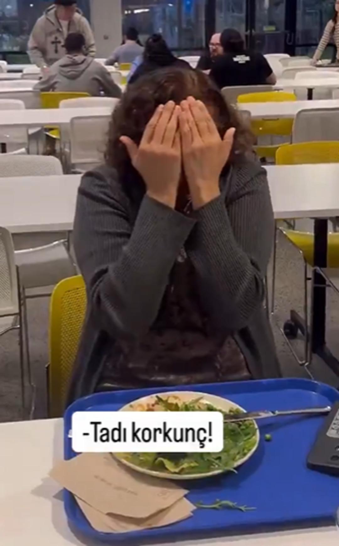 Yüzlerini ekşittiler, burunlarını kapatıp denediler... Verdikleri tepki sosyal medyada olay oldu: "Tadı korkunç!" 3