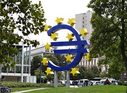 Avro Bölgesi'nde yatırımcı güveni nisanda çakıldı