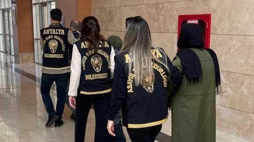 Pes dedirten dolandırıcılık: Kendilerini 'hoca' olarak tanıttılar! 'Tedavi seansı' adı altında cinsel saldırı