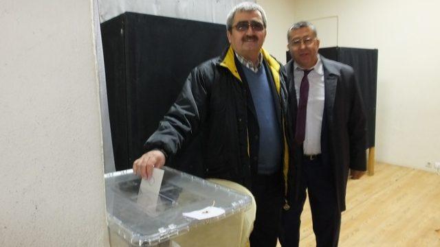 Burhaniye Şoförler Odasında Kazar güven tazeledi