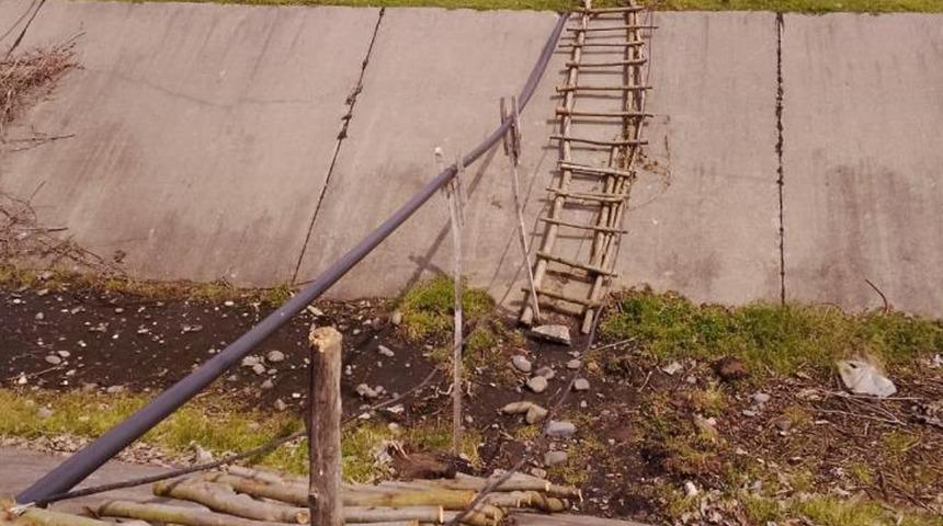 Su kanalı üzerine köprü talebi