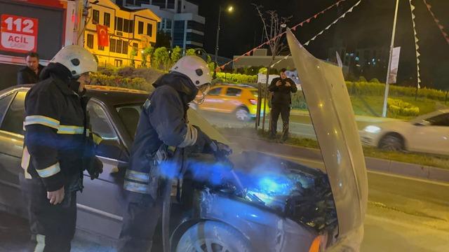 Çorlu'da araç yangını