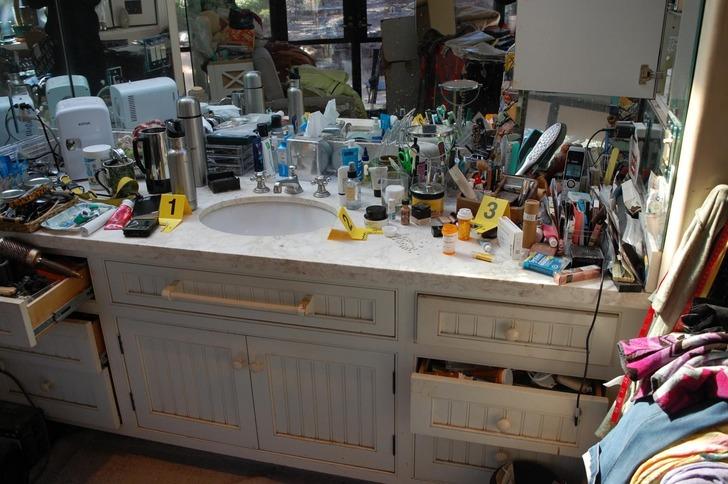 Ünlü oyuncu ve eşi ölü bulunmuşlardı! Gene Hackman'ın evinin içinden korkunç görüntüler yayınlandı! Köpeği cesedin yanında bekliyor... G1