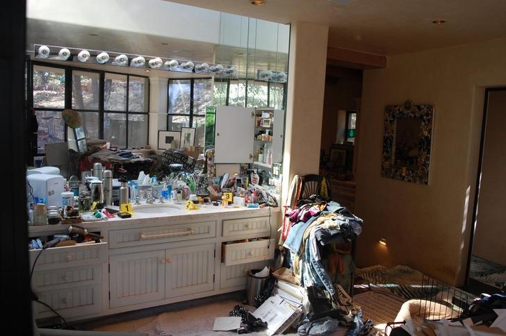 Ünlü oyuncu ve eşi ölü bulunmuşlardı! Gene Hackman'ın evinin içinden korkunç görüntüler yayınlandı! Köpeği cesedin yanında bekliyor... G4