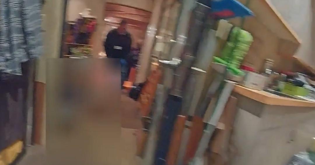 Ünlü oyuncu ve eşi ölü bulunmuşlardı! Gene Hackman ın evinin içinden korkunç görüntüler yayınlandı! Köpeği cesedin yanında bekliyor... 3