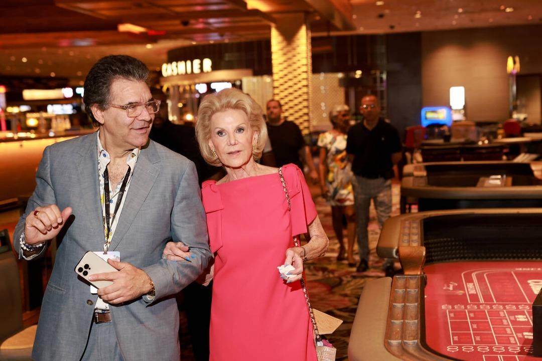 Kumarhane  Kraliçesi  Elaine Wynn, 82 yaşında hayatını kaybetti! Serveti dudak uçuklattı!  1