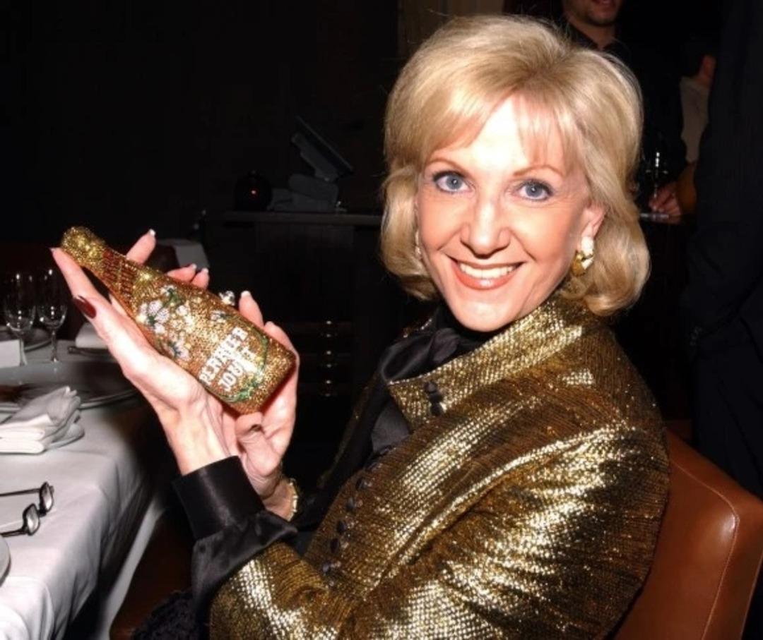 Kumarhane  Kraliçesi  Elaine Wynn, 82 yaşında hayatını kaybetti! Serveti dudak uçuklattı!  2