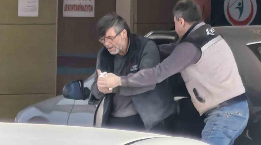 Elini makineye kaptıran işçinin 3 parmağı koptu