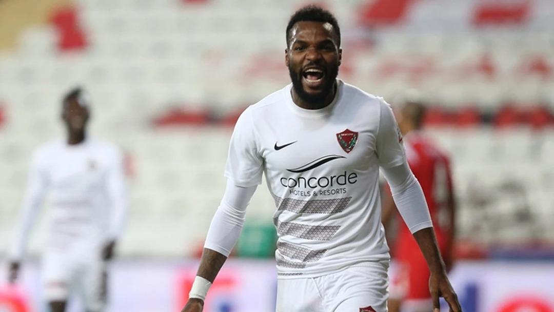 Boupendza nın ölümü... Galatasaray ın yıldız isminden çarpıcı iddia! Sır ortaya çıktı: "Seni bu yola yönlendirenler..." 1