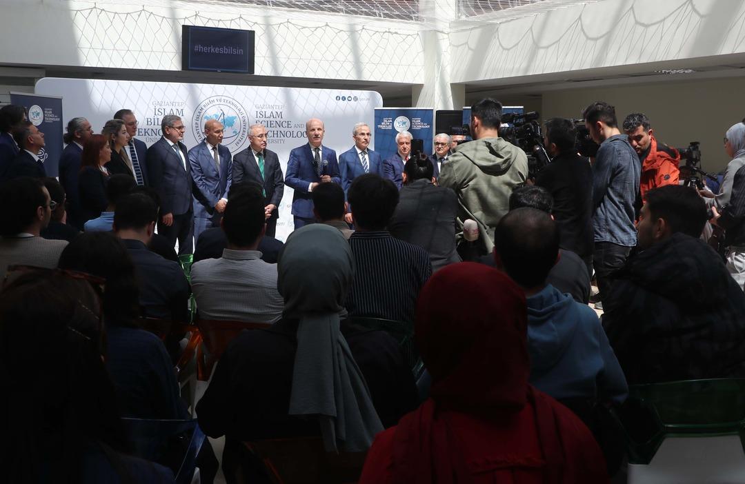 Savaşın gölgesinde bilim! YÖK Başkanı Erol Özvar: "Bilimsel üretim tehlike altında, endişe duyuyoruz"  3