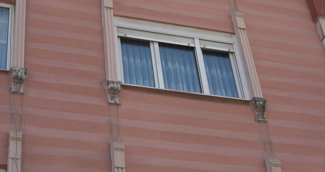 Bu nasıl vicdan! Cani anne 36 günlük bebeğini pencereden attı... 2