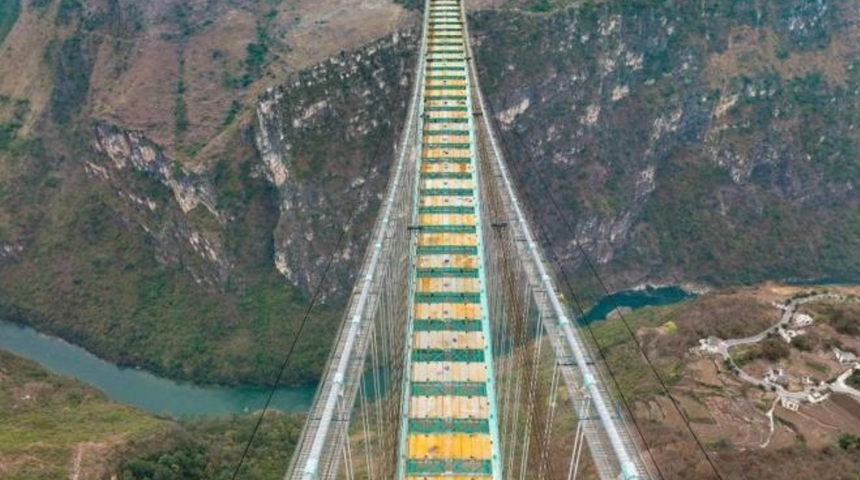 Dünyanın en yüksek köprüsü için geri sayım başladı! 2 saatten 1 dakikaya düşecek
