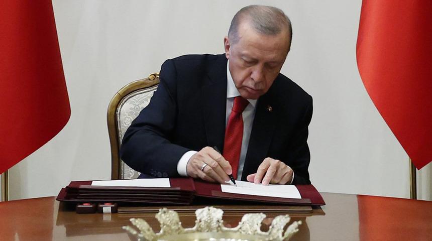 Birçok üniversite için yeni kararlar! Cumhurbaşkanı Erdoğan imzaladı, Resmi Gazete'de yayımlandı