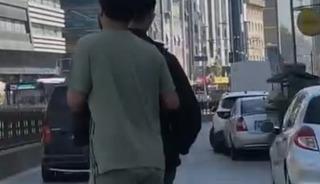 Hem kendi canlarını hem de trafiği tehlikeye attılar