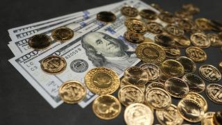Altın fırtınası esiyor: Gram altın 6000 TL'yi, Ons altın 4400 doları aştı!