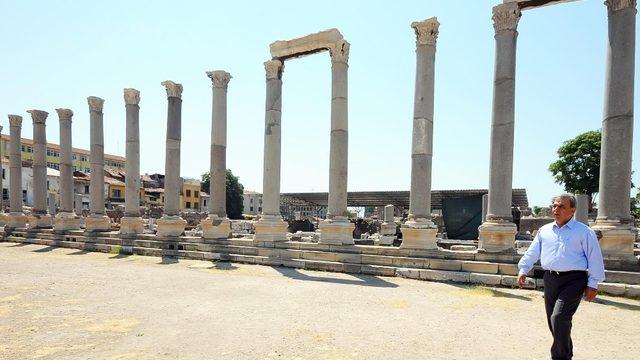 İzmir Büyükşehir tarihe sponsor oluyor