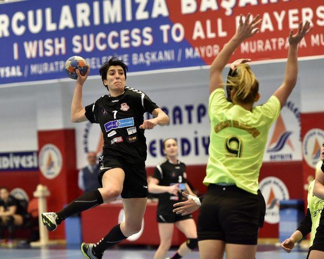 Muratpaşa evinde galip