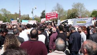 İstanbul'da kriz derinleşiyor! 'POS cihazı' kararı duyuruldu: Kontak kapatacağız diyen özel halk otobüsü şoförleri isyanı büyüttü