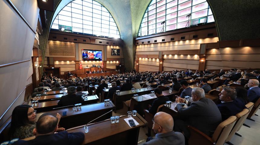 İBB Başkanvekili Aslan, 2024 yılı faaliyet raporunu meclise sundu