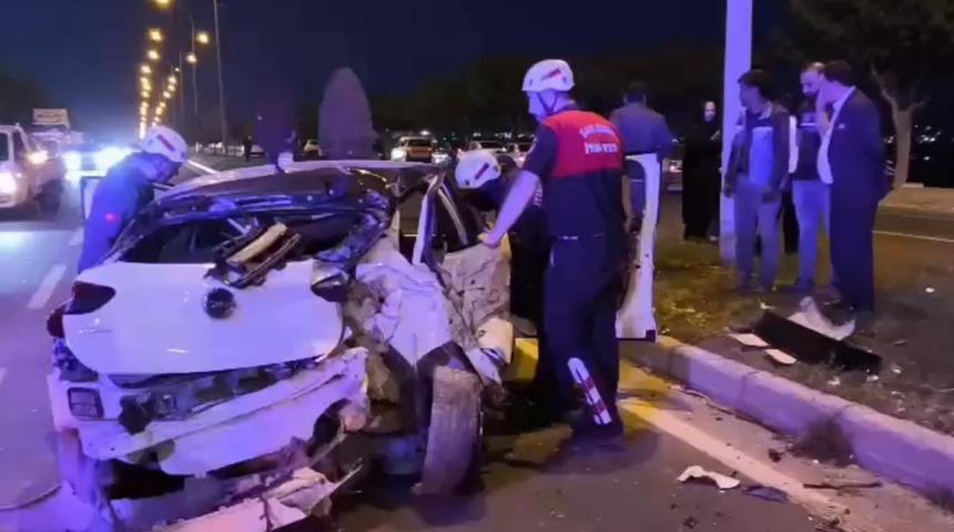 Şanlıurfa’da feci kaza! Kamyonet ile otomobil çarpıştı: 4 kişi yaralandı