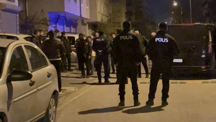 Balkondan tüfekle havaya ateşe açıp, kendini eve kilitledi G3