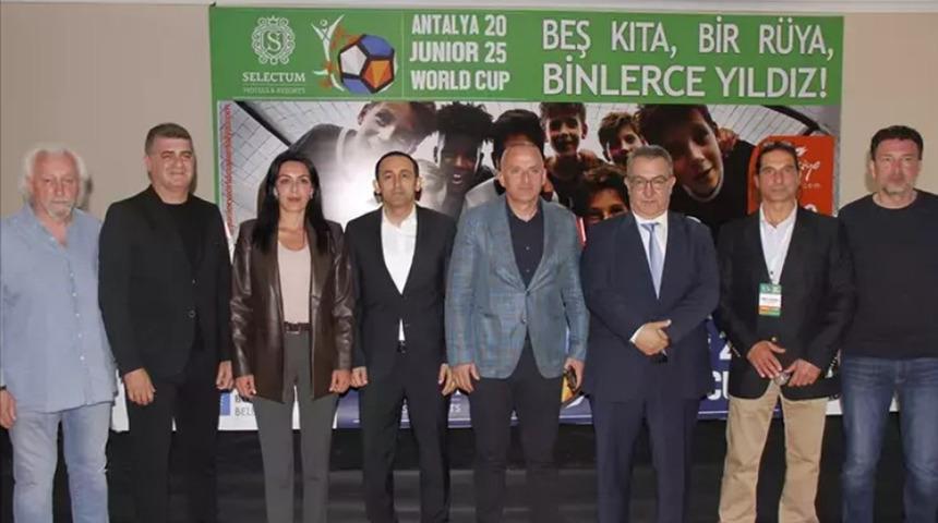 Futbolun geleceği Antalya'da buluşuyor!