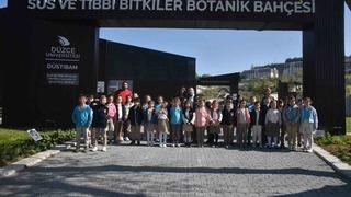 Zehirli bitkiler, faydalı ve zararlı böcekler... Öğrenciler tek tek keşfetti!