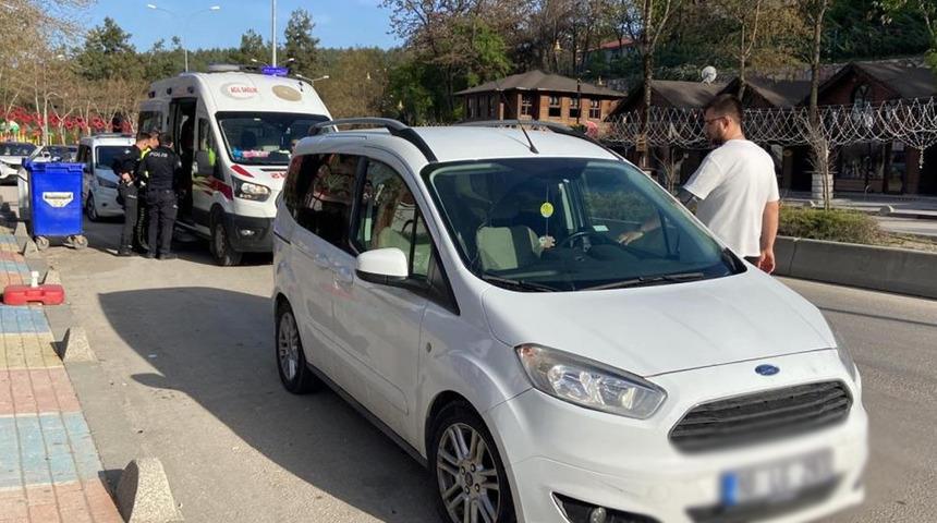 2 yaşındaki çocuğa otomobil çarptı