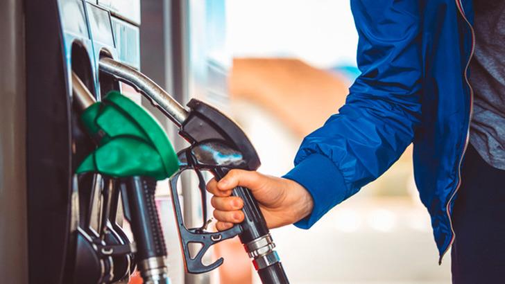 Benzinin ardından sıra motorinde! Tabelada zam var... Araç sahipleri dikkat: Tarih belli oldu G1