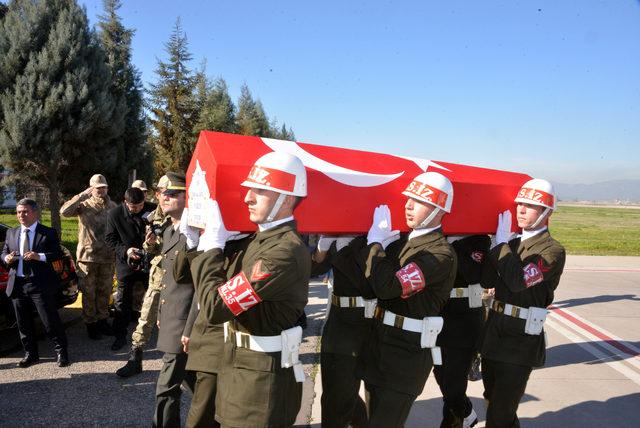 Sel şehitleri törenle memleketlerine uğurlandı (2)