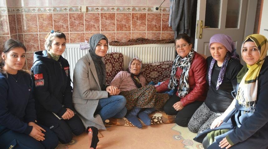 Torbalı&rsquo;da evde bakım y&uuml;zlerce kişiye ulaştı