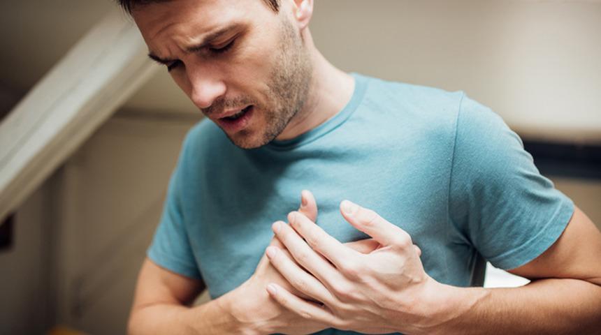 Aort yırtılması gençleri de etkiliyor! 20'li yaşları da tehdit ediyor... Uzmanlar uyardı: "Ciddi travmalar aort yırtığına neden olur"