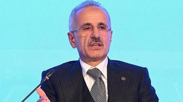 2026'da açılacak! Bakan duyurdu: O bölgede demir yolu çalışmaları tamamlanıyor