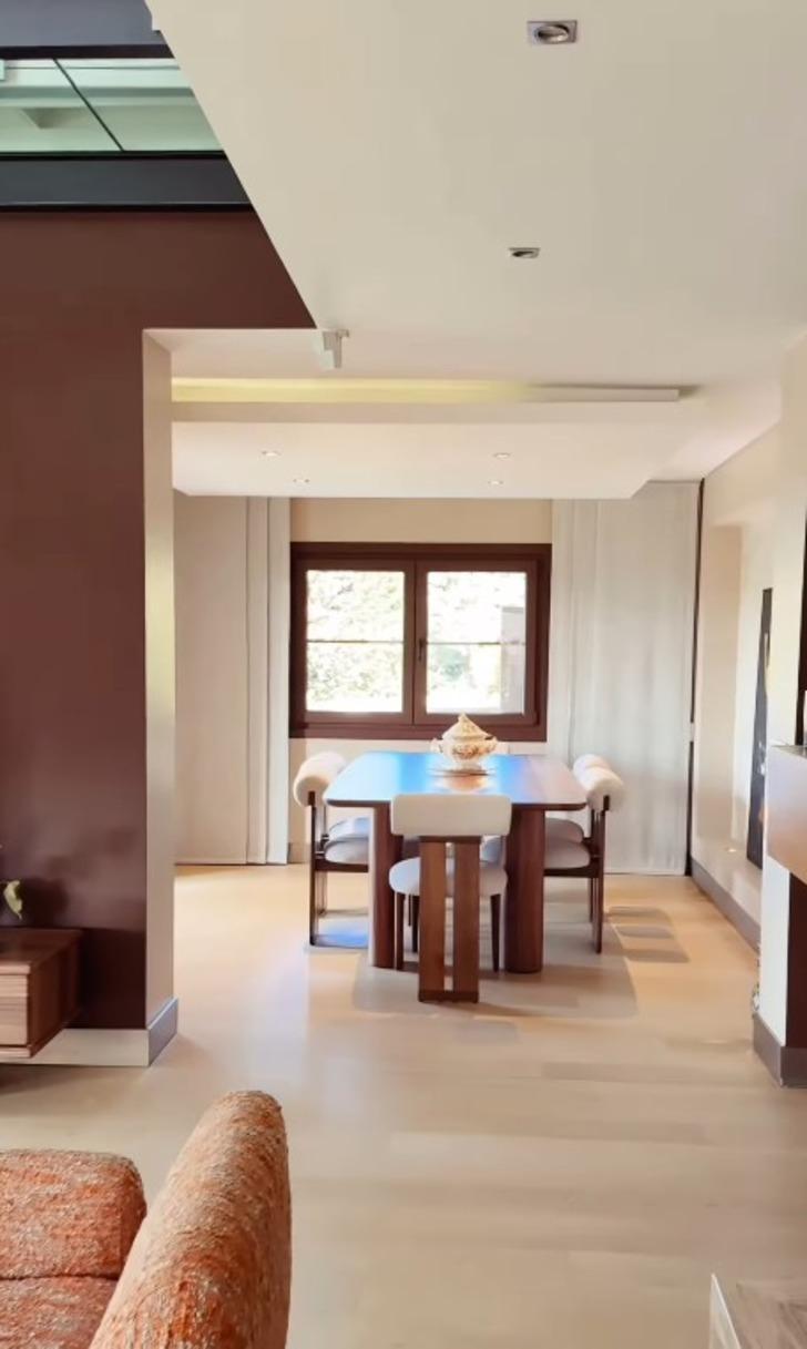 Pınar Altuğ'un lüks evini görenler hayran kaldı! Cam tavan detayı dikkat çekti  G4