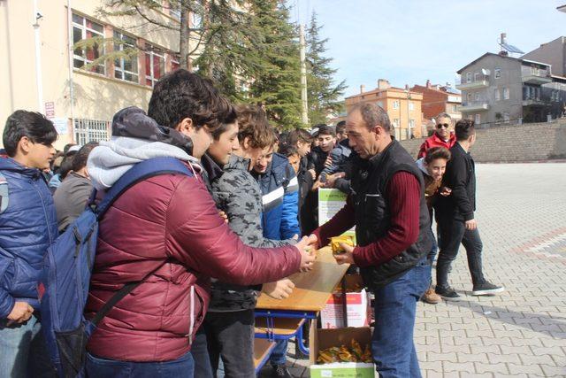 Tavşanlı İmam Hatip Lisesi öğrencilerinden ’Zeytin Dalı Harekatı’na Destek