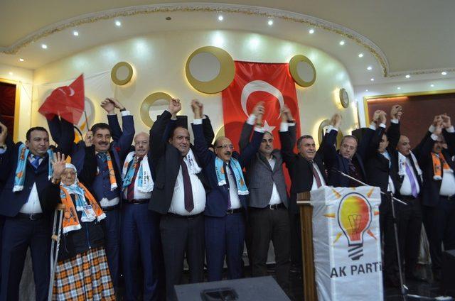 AK Parti Sur ve Hazro kongreleri yapıldı