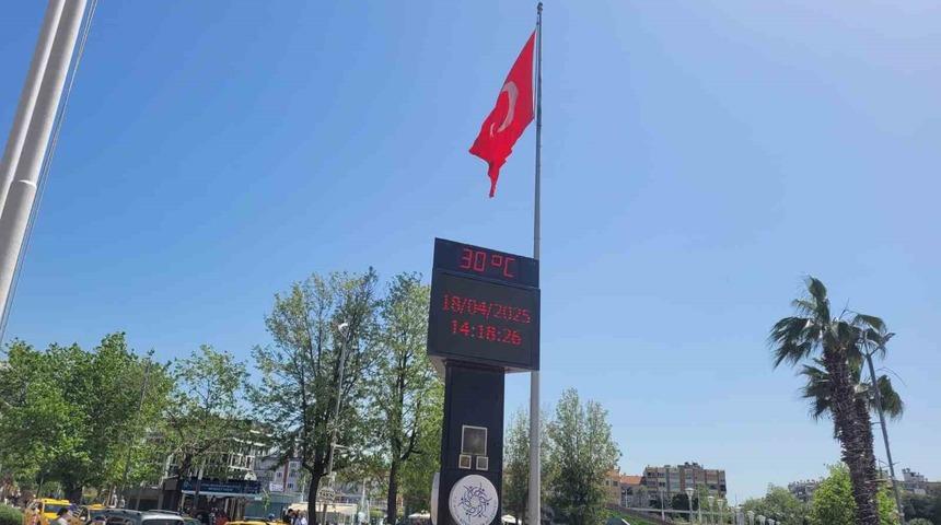 Aydın resmen alev aldı! Termometreler 30 dereceyi gördü