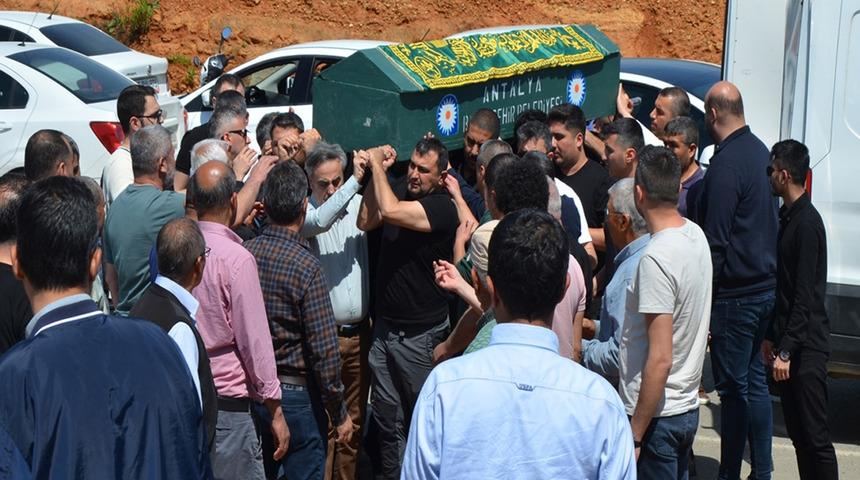 Yeni motosikleti ile kaza yapmıştı! Hayatını kaybeden mühendis toprağa verildi