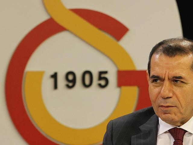 Galatasaray'da transfer bombası şimdiden patlıyor! Dünya yıldızının menajeri Dursun Özbek'in otelinde... Tek bir şart sundu!