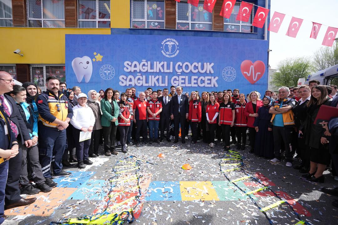 AA-20250418-37669835-37669833-SAGLIK_BAKANLIGI_VE_MILLI_EGITIM_BAKANLIGI_SAGLIKLI_COCUK_SAGLIKLI_GELECEK_PROGRAMINI_BASLATTI