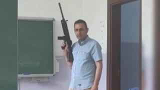 Ankara Atatürk Lisesi'nde silahlı öğretmene inceleme!