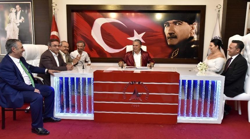 Başkan Uysal, personelinin nikahını kıydı