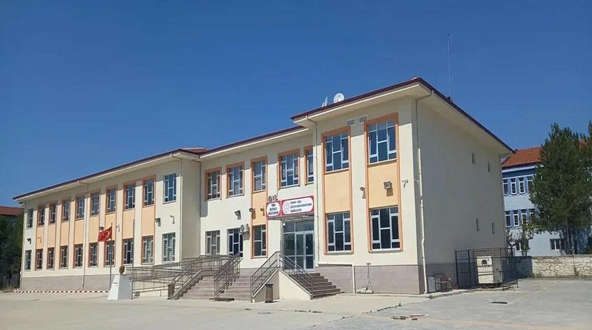 Kütahya'da öğrenciler zehirlendi! Hastaneye kaldırıldılar