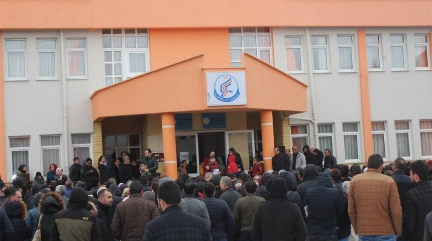 Kardelen Koleji bursluluk sınavı yoğun ilgi g&ouml;rd&uuml;