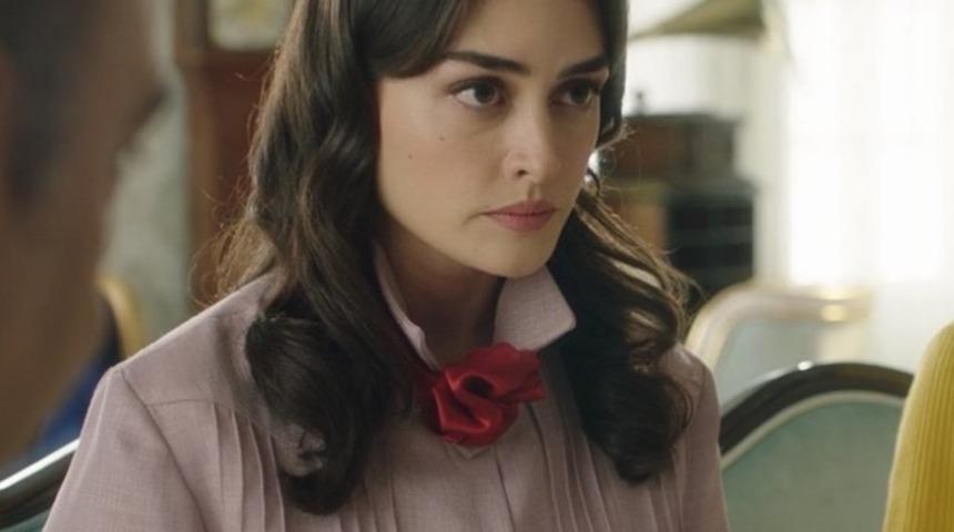 Esra Bilgiç'in yeni projesi belli oldu! Heyecanla beklenen o diziye girdi 