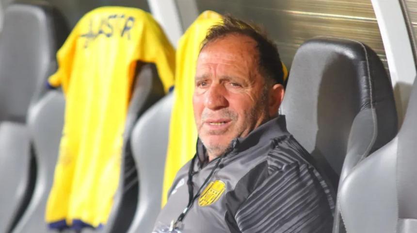 Ankaragücü'nde göz yaşları sel oldu! Mesut Bakkal istifasını sundu...