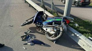 Karaman’da motosiklet otomobille çarpıştı! Yaralılar var