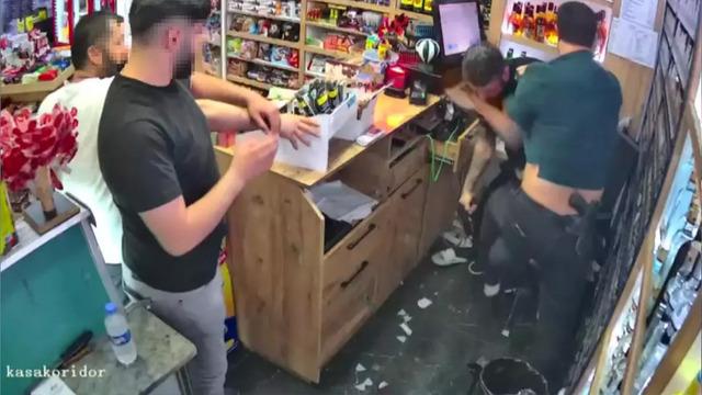 Esenyurt'taki tekel bayi cinayetinde 50 milyon TL iddiası! Oğlumun kanını mı satacağım size?